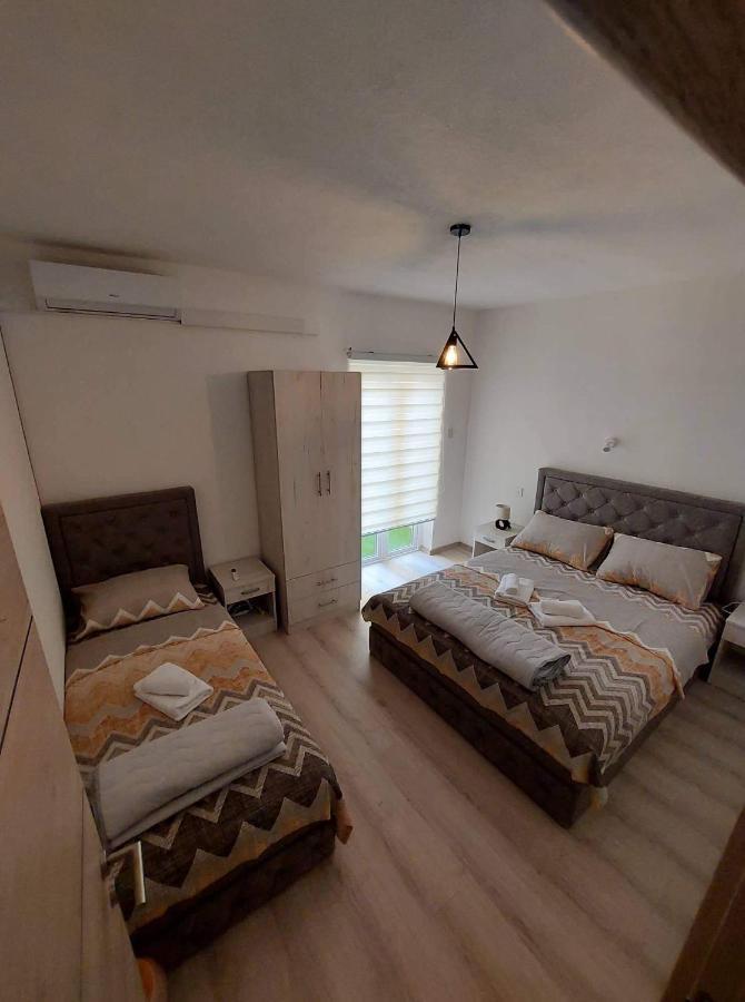 Sky Apartment 1 Сейнт Полс Бей Екстериор снимка